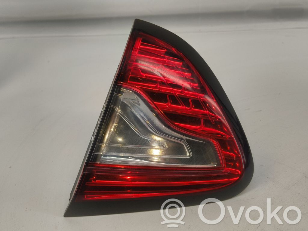 Renault Captur Takaluukun takavalot 