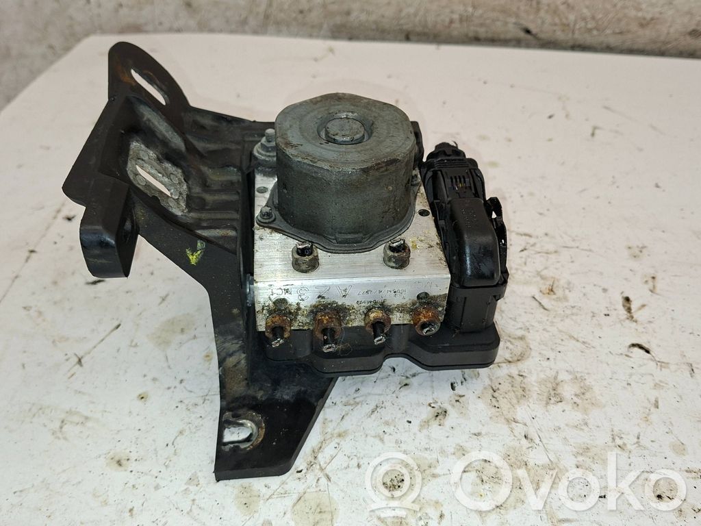 Opel Corsa E ABS Pump 