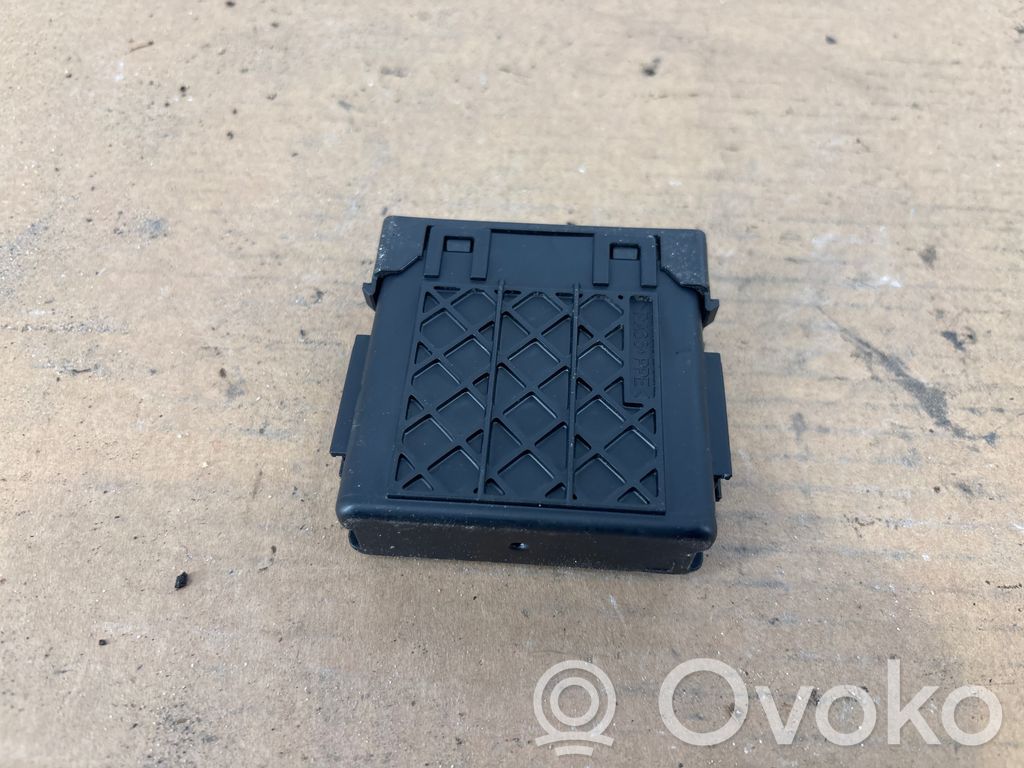 Ford Focus Rear window wiper motor 