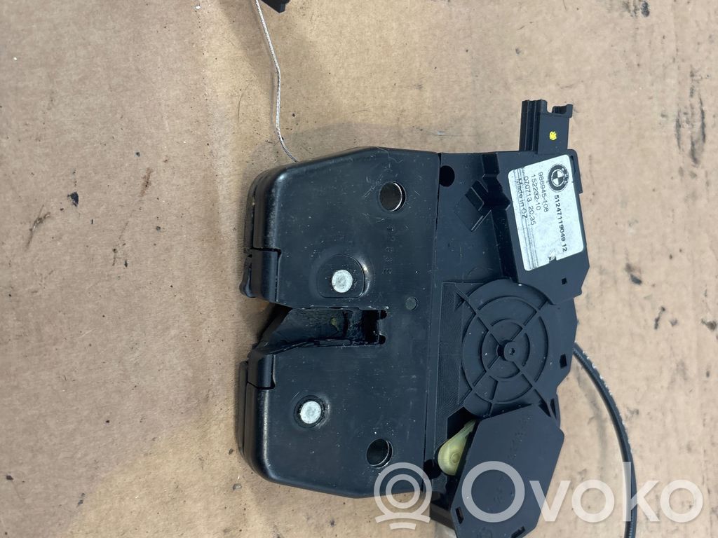 BMW X5 E70 Замок задней крышки 