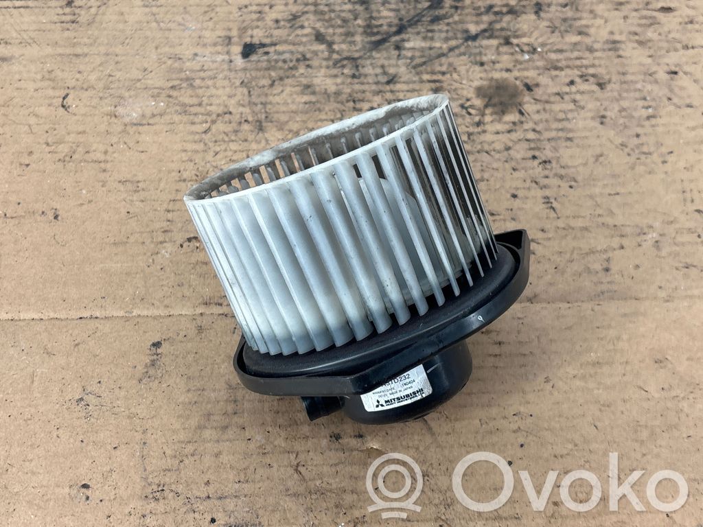 Mitsubishi Outlander Mazā radiatora ventilators 