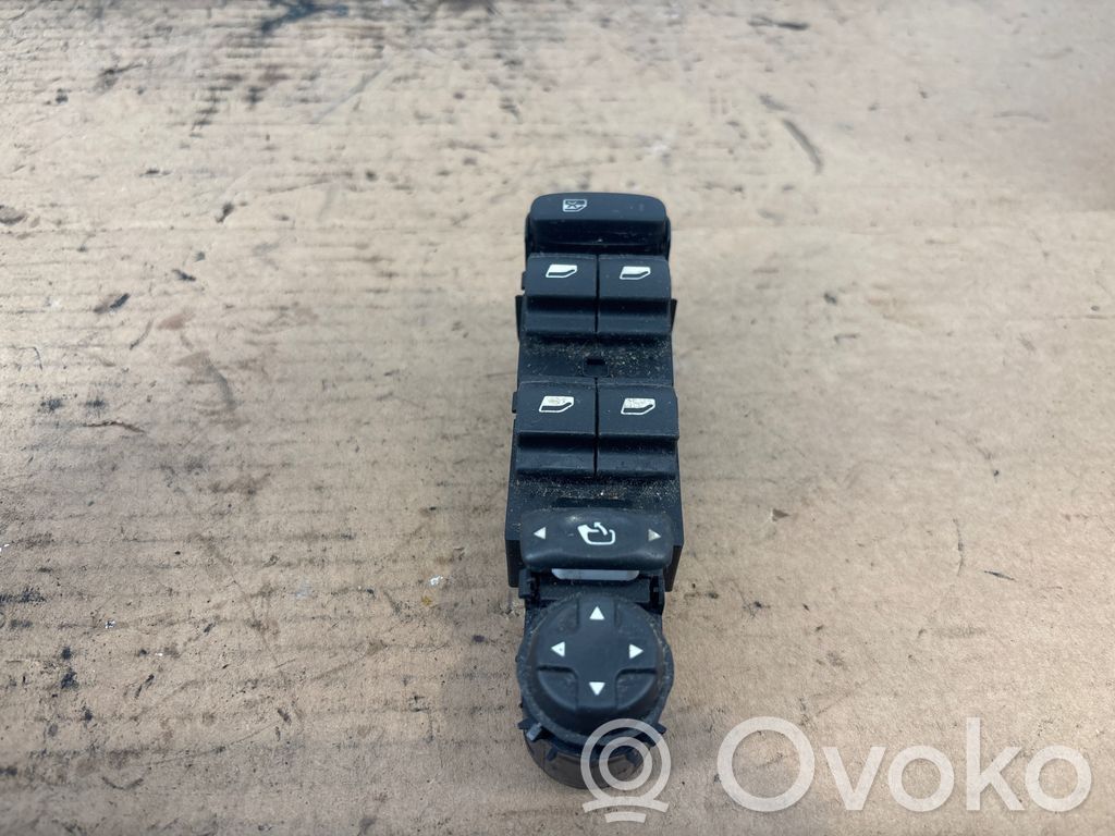Peugeot 2008 I Electric window control switch 