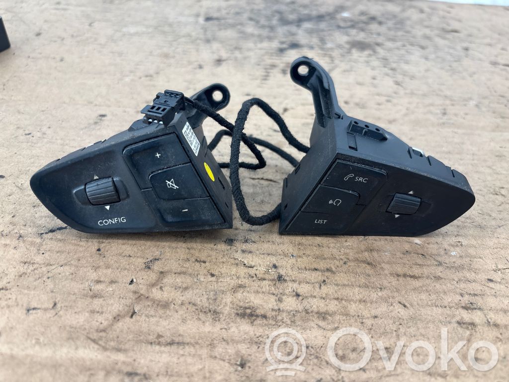Citroen Dispatch III Steering wheel buttons/switches 