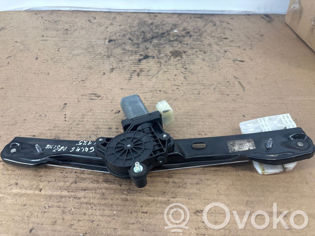 BMW 1 E81 E87 Rear door window regulator with motor 