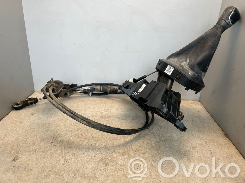 Ford Transit Courier Gear shifter/selector 