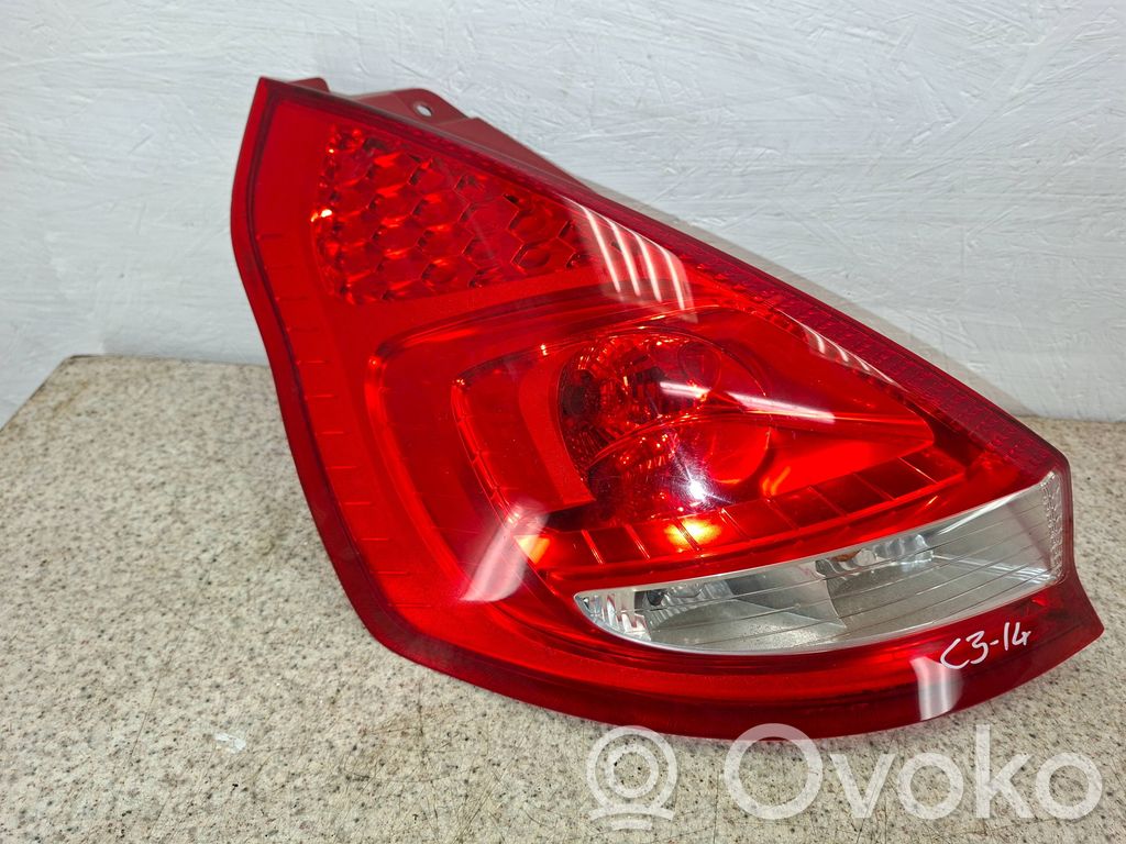 Ford Fiesta Aizmugurējais lukturis virsbūvē 
