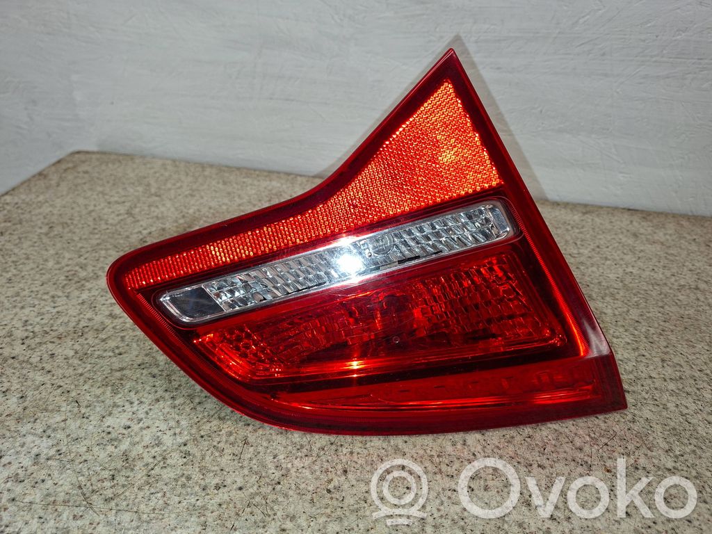 Opel Meriva B Lampy tylnej klapy bagażnika 