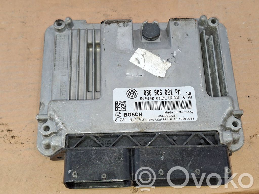 Volkswagen PASSAT B6 Engine control unit/module 