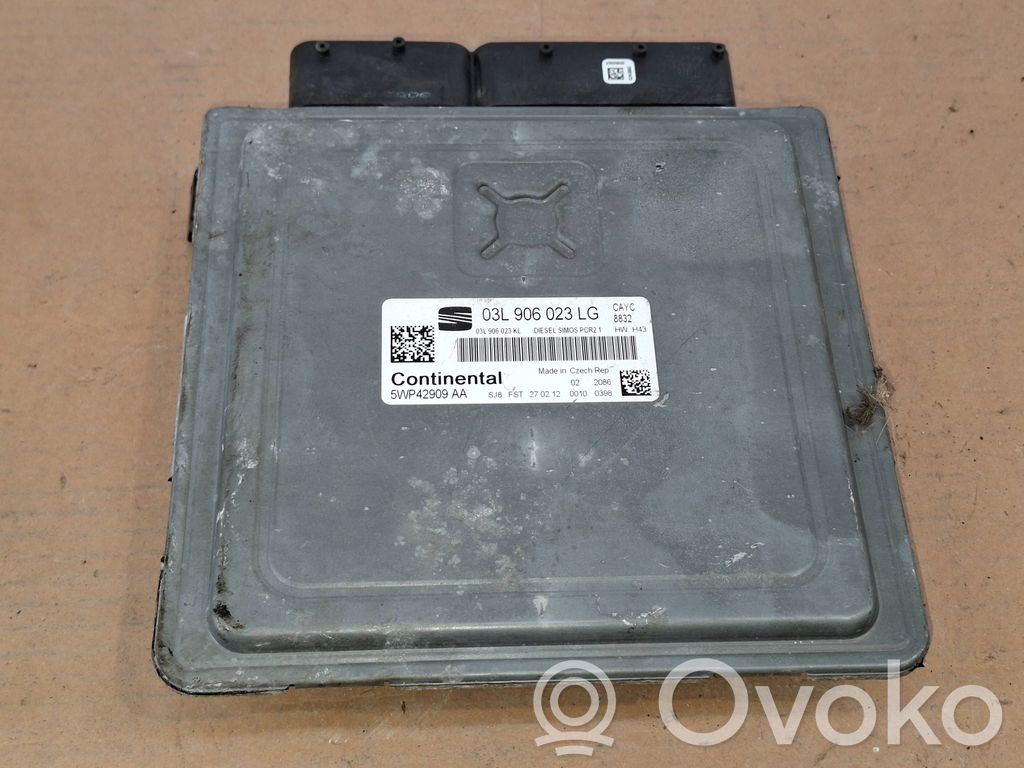 Audi A3 S3 A3 Sportback 8P Engine control unit/module 