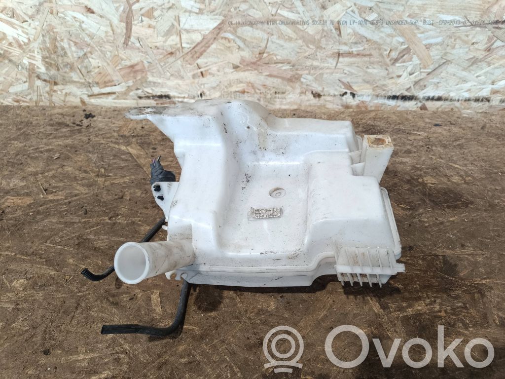 Ford Focus Zbiornik płynu do spryskiwaczy szyby przedniej / czołowej 