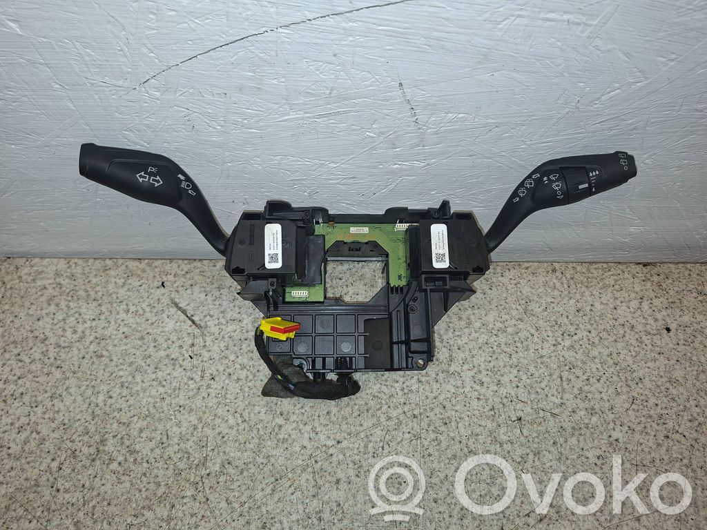 Ford Focus Interruptor/palanca de limpiador de luz de giro 