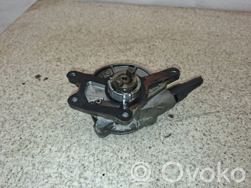 Mercedes-Benz R W251 Pompe à vide 