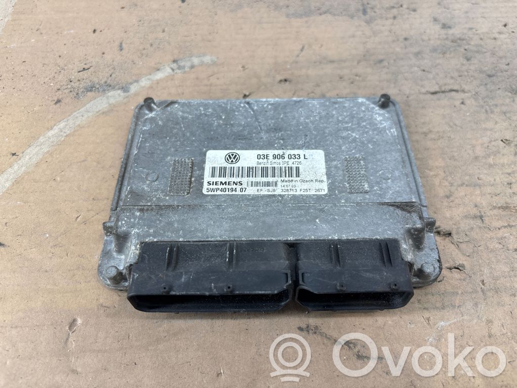 Volkswagen Polo V 6R Unidad de control/módulo del motor 