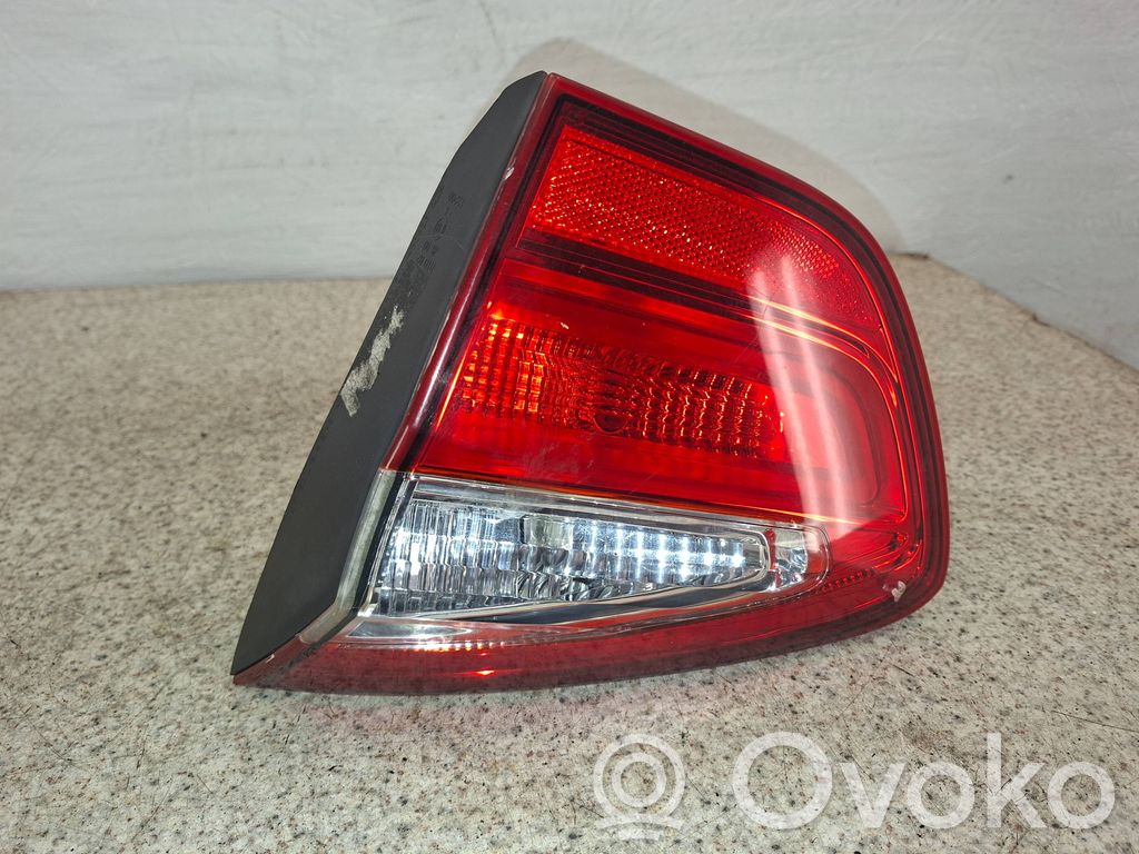 KIA Rio Luci posteriori del portellone del bagagliaio 