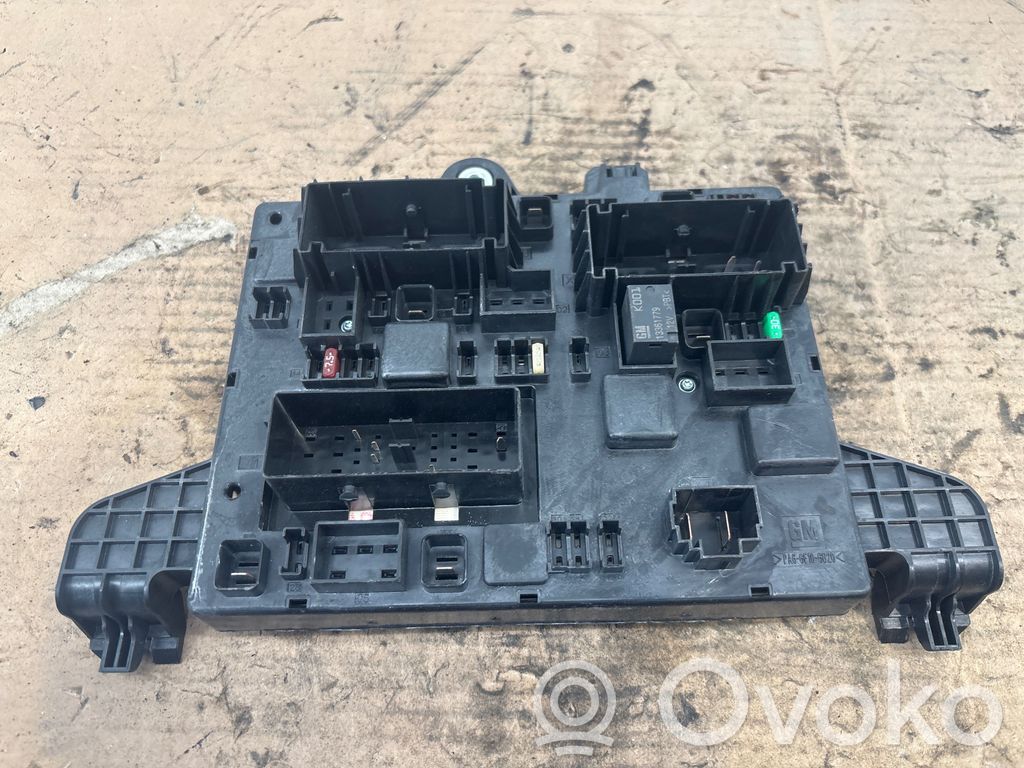 Opel Zafira C Sulakemoduuli 