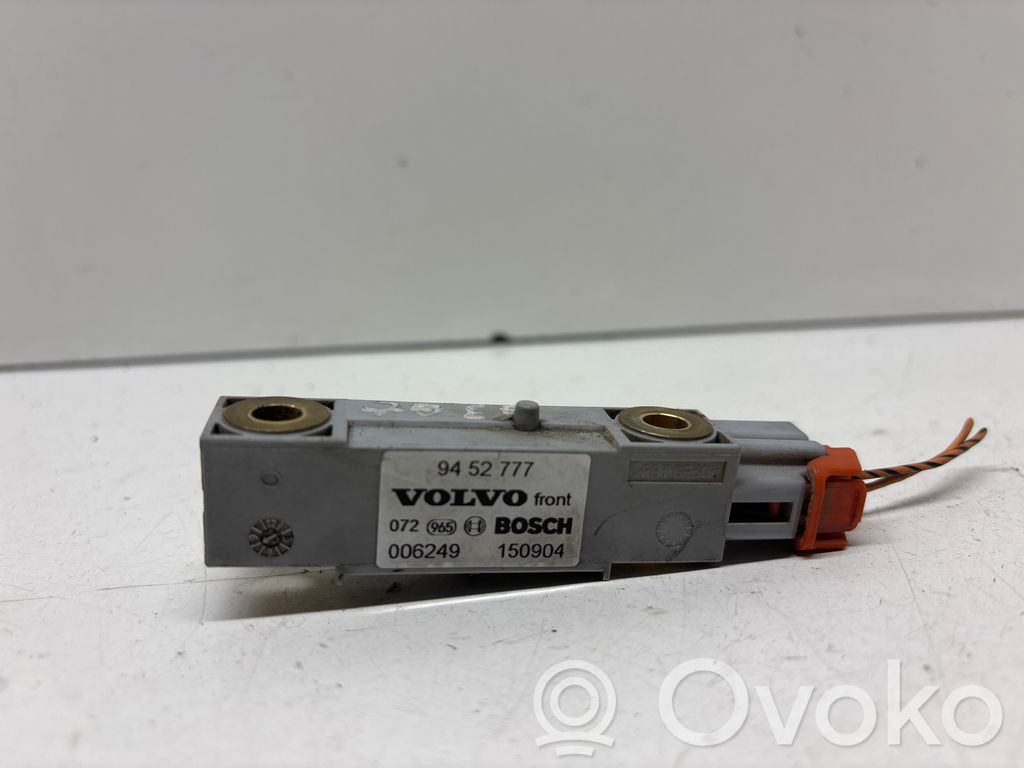 Volvo S60 Airbag deployment crash/impact sensor 