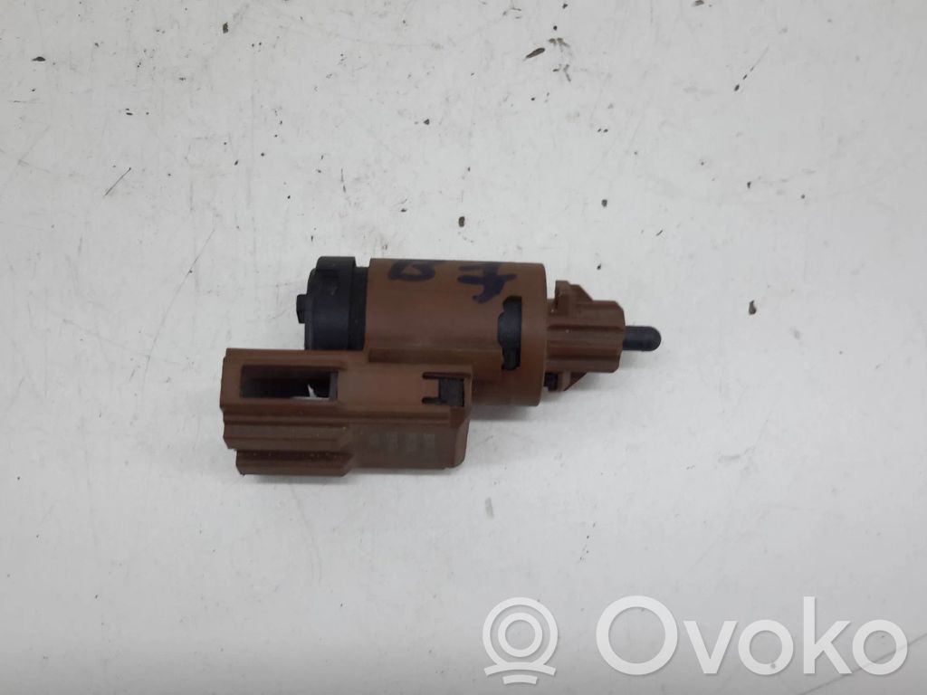 Audi A4 S4 B7 8E 8H Czujnik pedału hamulca / stopu 