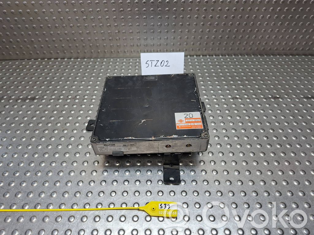 Nissan Terrano Engine control unit/module 