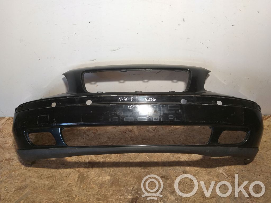 Volvo V70 Front bumper 