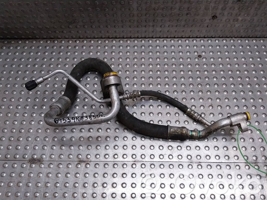 Ilmastointilaitteen putki (A/C)   9168365