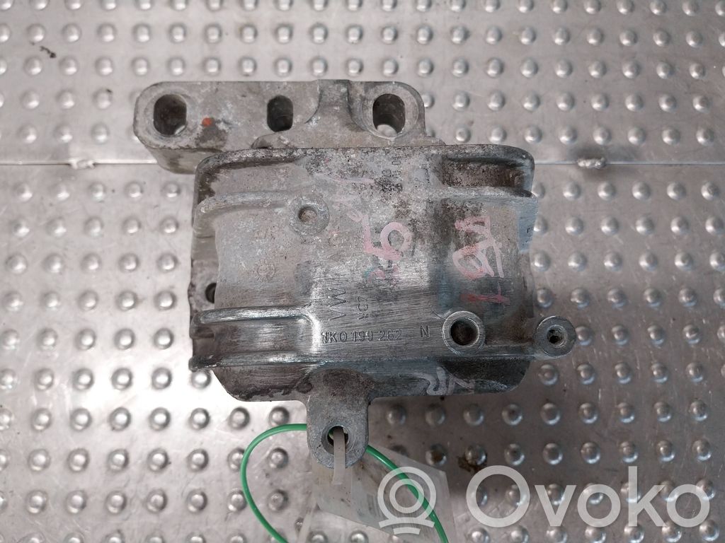 Audi A3 S3 8P Łapa / Mocowanie silnika 