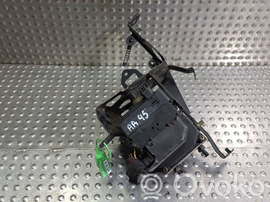 Volkswagen PASSAT B5 ABS bloks 