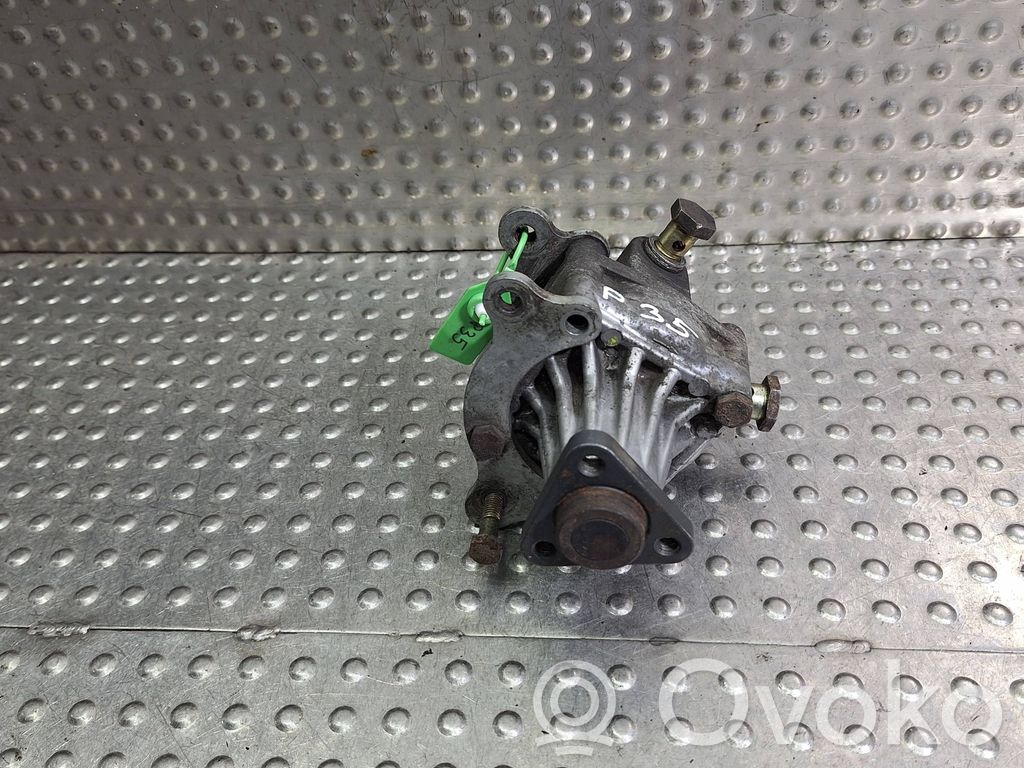 Ohjaustehostimen pumppu   1141417