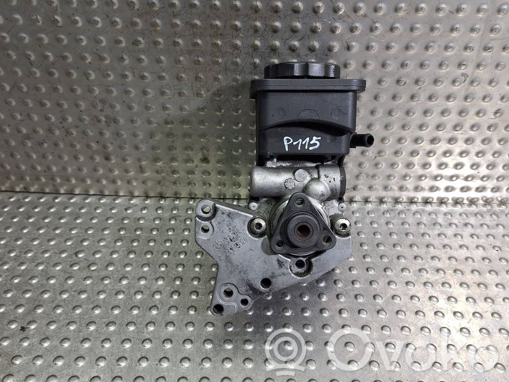 BMW 3 E46 Ohjaustehostimen pumppu 