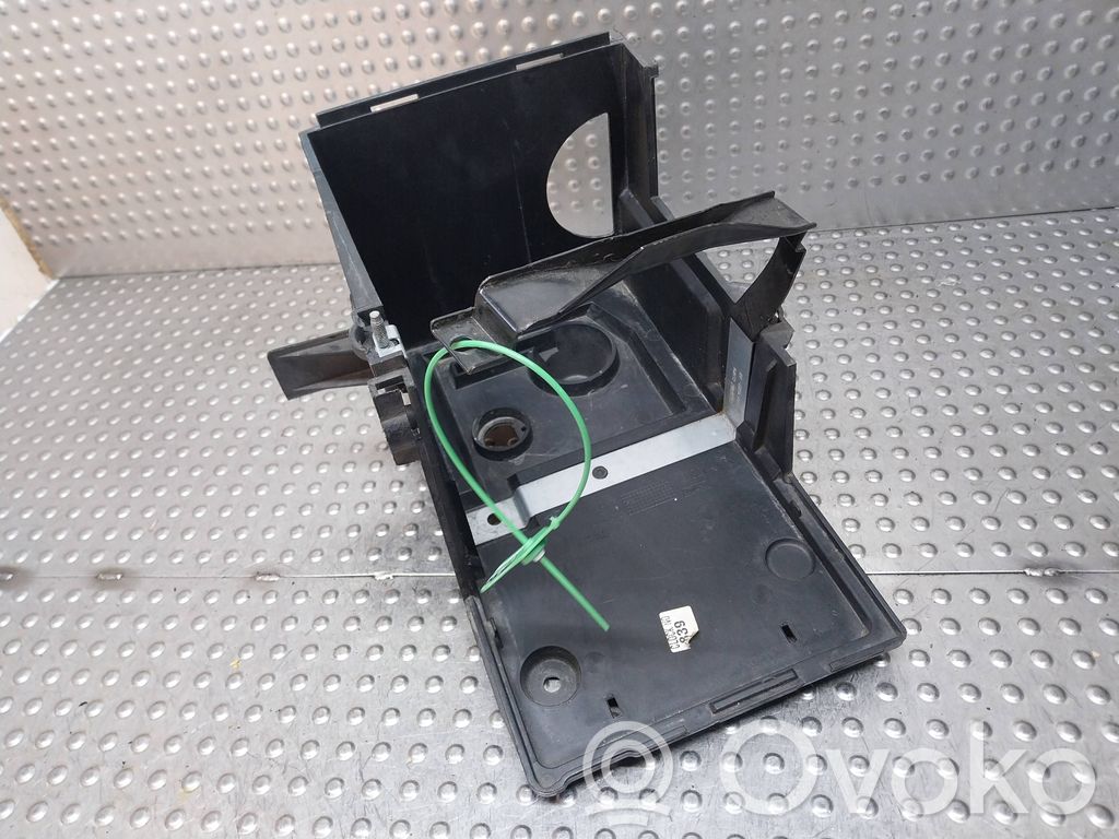 Volvo V50 Battery box tray 