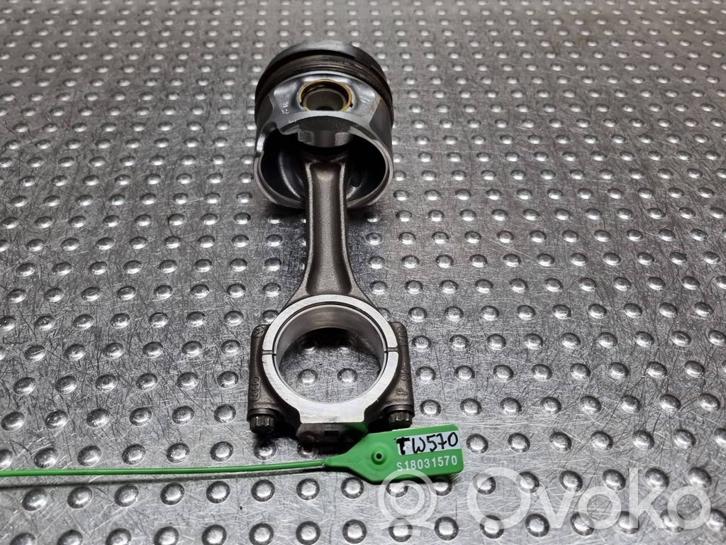 Audi A4 S4 B8 8K Pistón con biela 