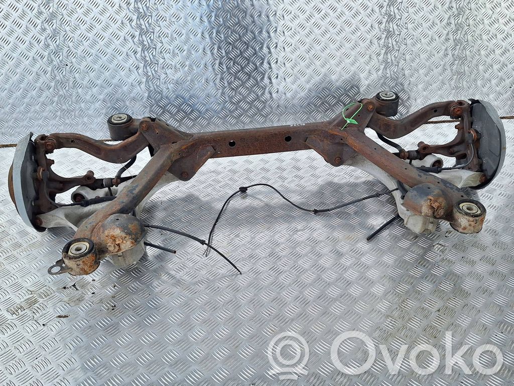 Audi A4 S4 B6 8E 8H Belka tylna 