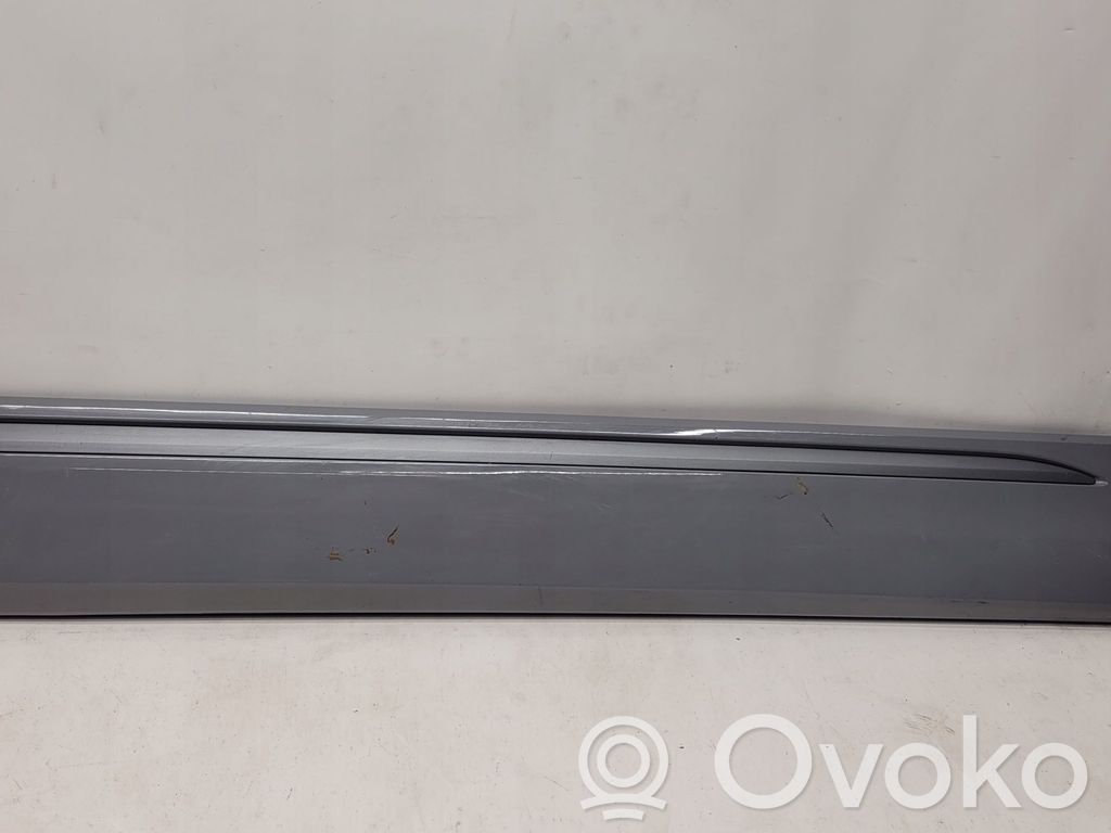 Audi Q8 Rivestimento della portiera anteriore (modanatura) 