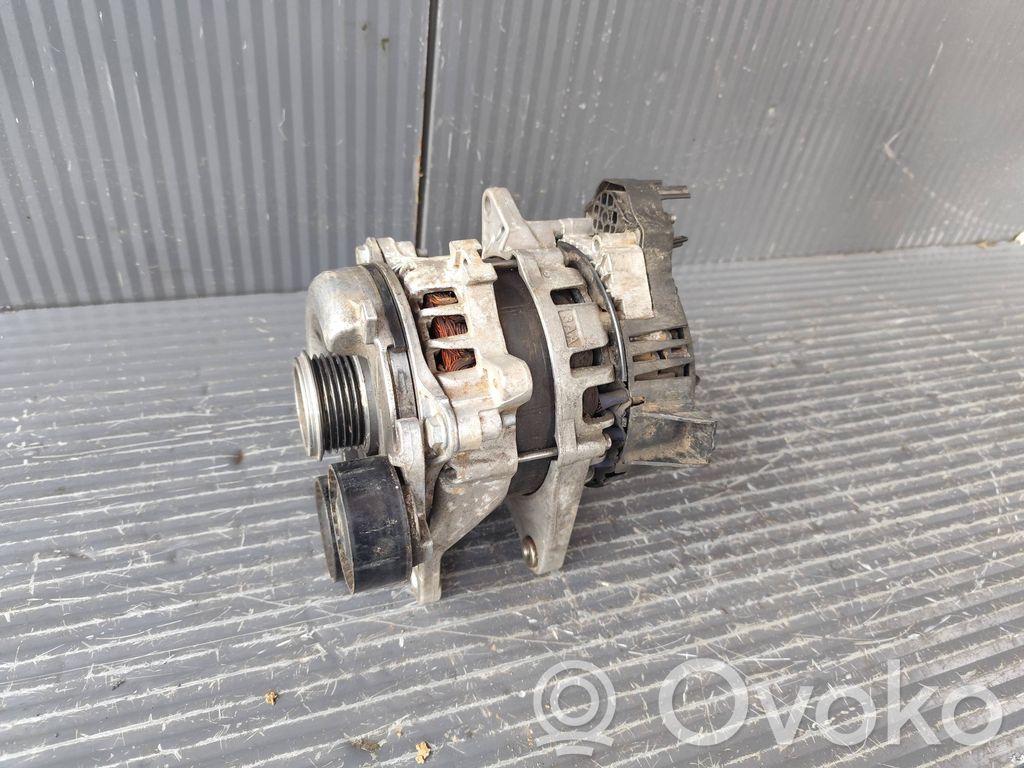 Nissan Qashqai J12 Ģenerators 