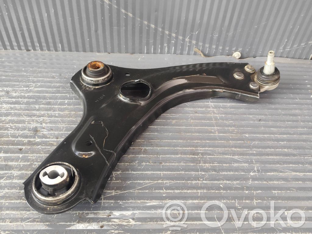Renault Clio V Front control arm 