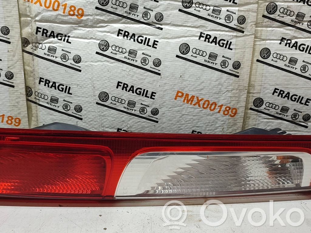 Ford Focus Luz trasera/de freno 