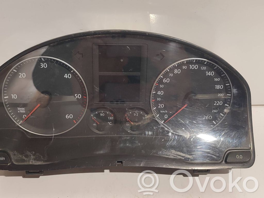 Volkswagen Golf V Spidometras (prietaisų skydelis) 