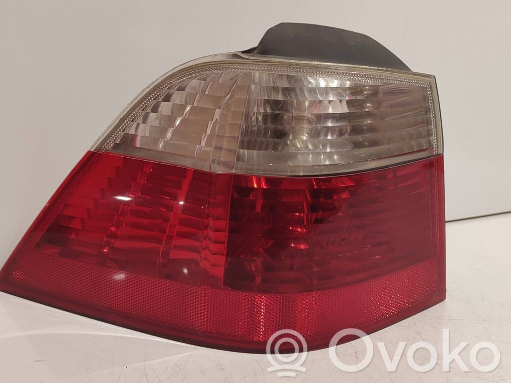 Rear/tail lights   7165825,27890104,6925891