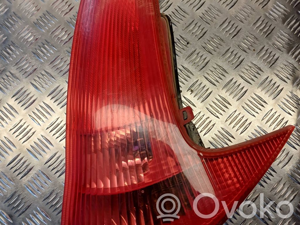 Peugeot 206 Rear/tail lights 