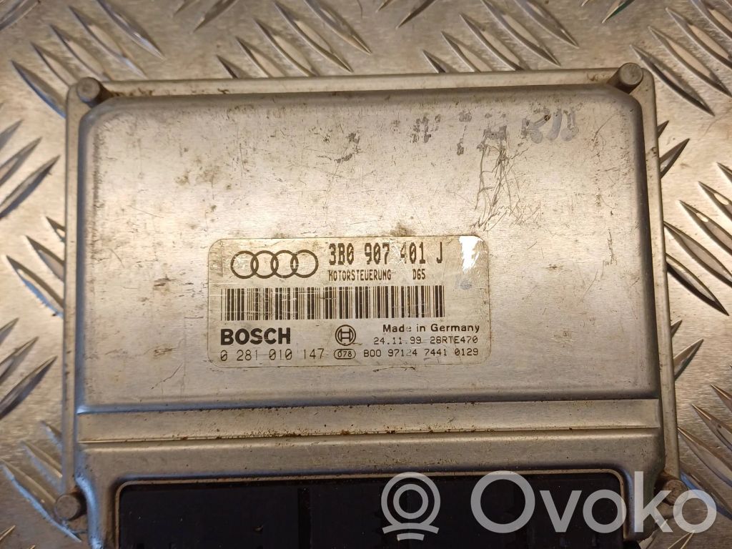 Volkswagen PASSAT B5.5 Engine control unit/module 