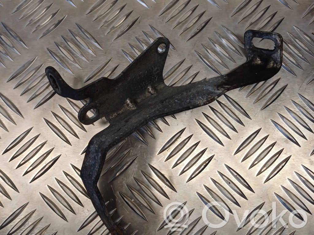Mazda 5 EGR dzesētāja stiprinājums 