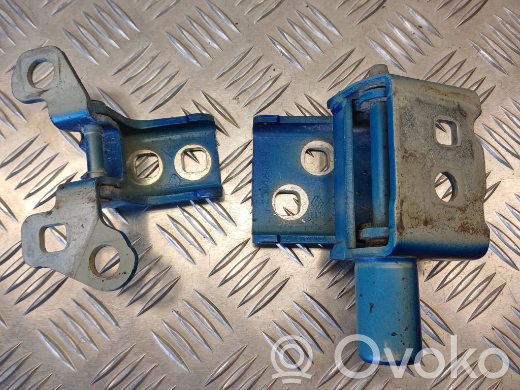 Renault Clio III Front door hinge set 