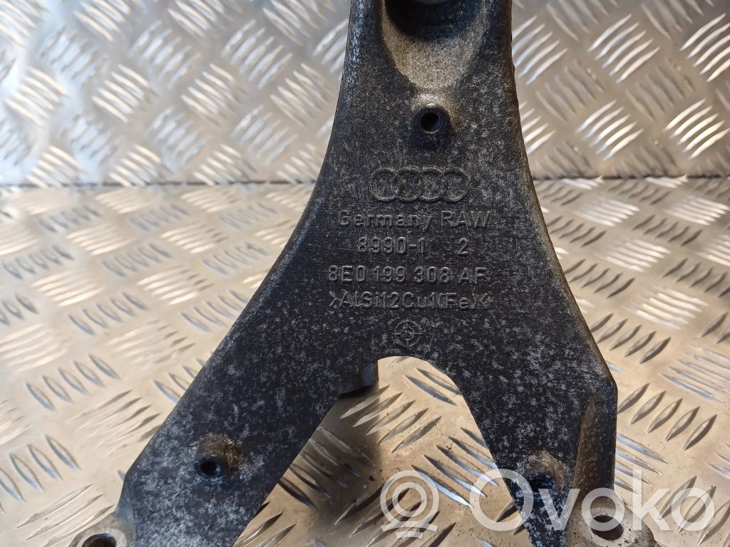 Engine mounting bracket   8E0199308AF,89901132