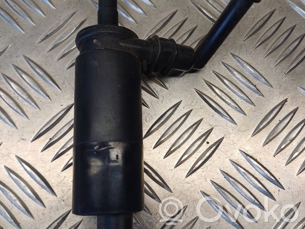 Audi A3 S3 8P Ajovalonpesimen pumppu 