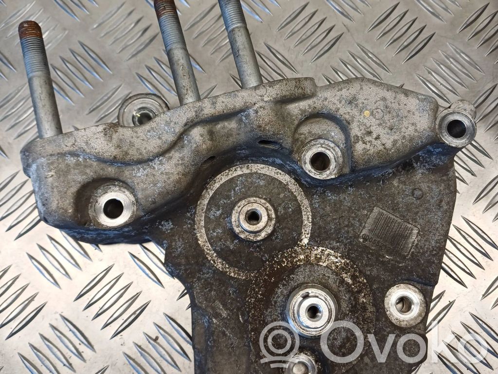 Fiat Bravo Engine mounting bracket 