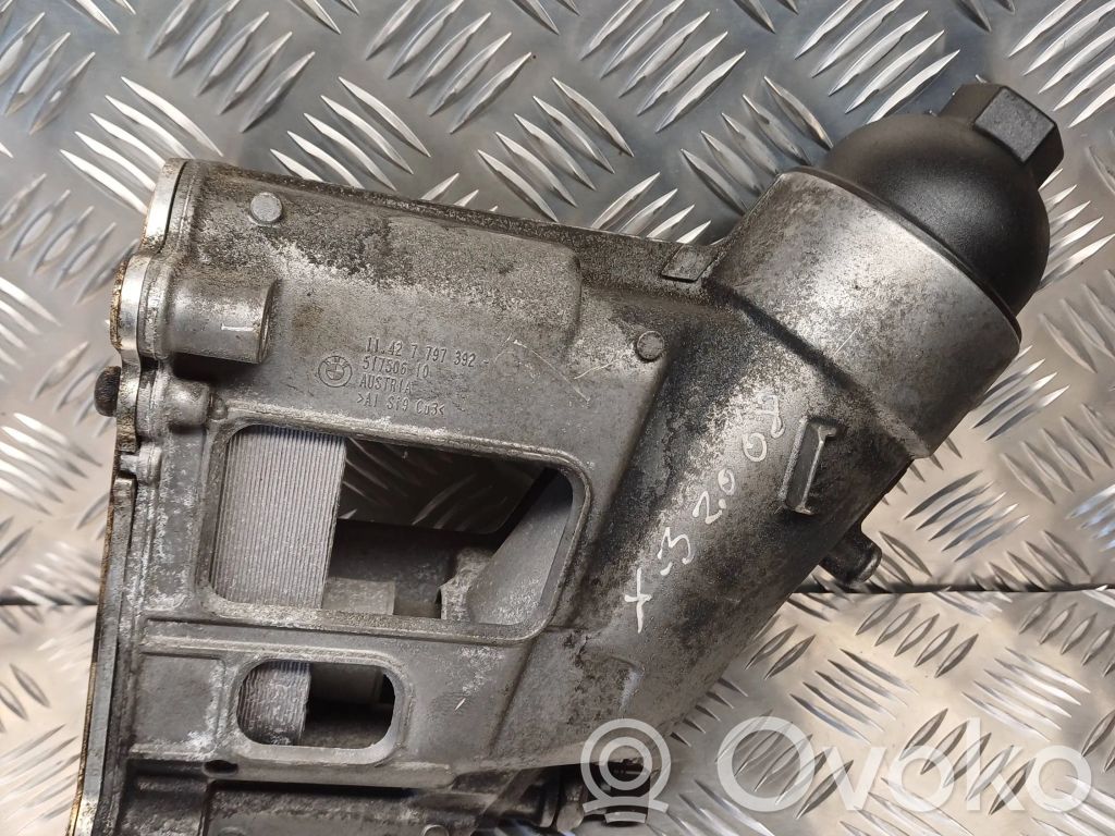 Oil filter mounting bracket   7797392,51750610