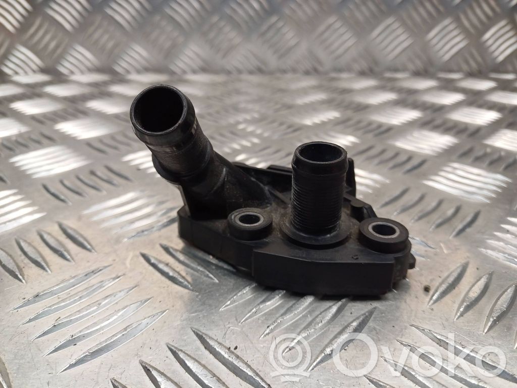 Nissan Note (E11) Engine coolant pipe/hose 