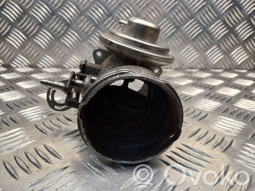 Válvula EGR   038129637L,038129637A,1119320,1212966,1461304,1M219D475AA,38131501AA,38131501AL,6M219D475AA,YM219D475AA