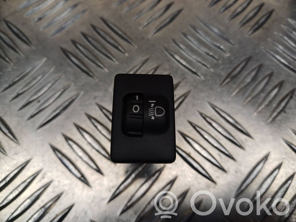 Toyota Yaris Headlight level height control switch 