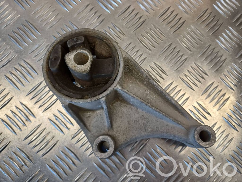 Opel Astra H Engine mount bracket 