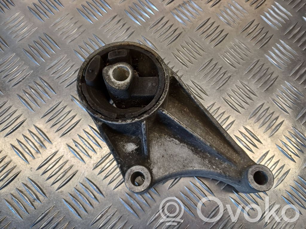 Engine mount bracket   V05457,2105442